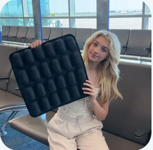 Linda C .